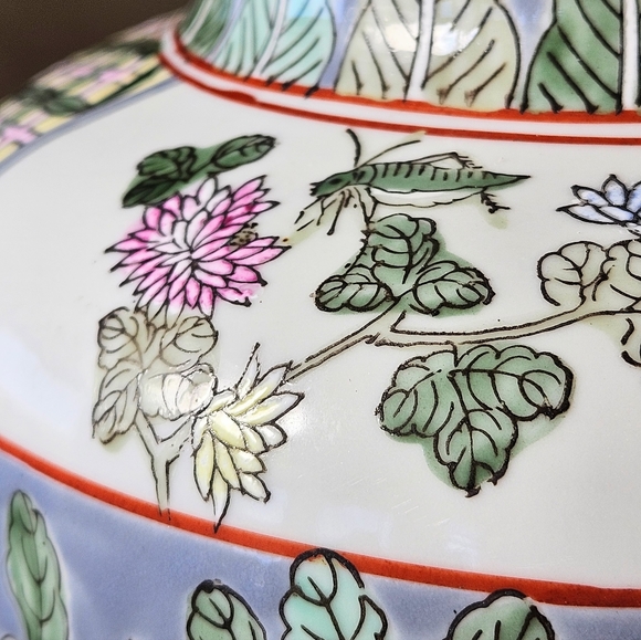 Vintage Rose Medallion Enamelware Vase Hong Kong Chinoiserie Large 14.5 in - Picture 4 of 10